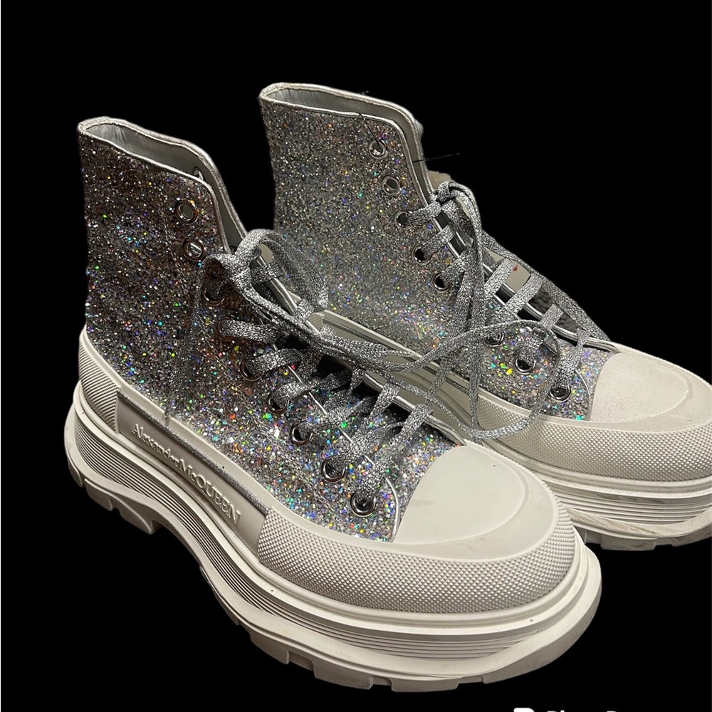 ALEXANDER MCQUEEN GREY GLITTER BOOTS SZ 40